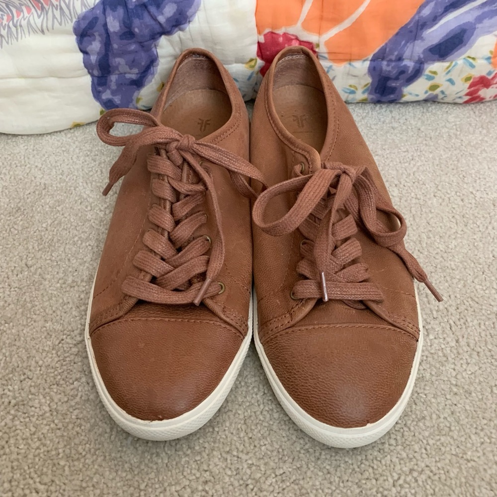 Frye brown leather lace up sneakers size 9.5
